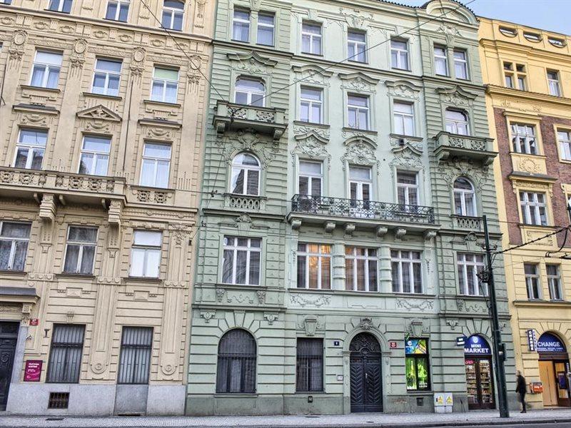 Krizovnicka Apartment براغ المظهر الخارجي الصورة